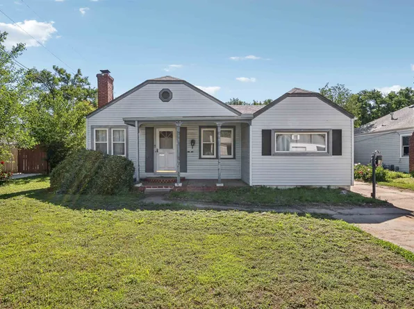 2438 S Hydraulic St, Wichita, KS 67216