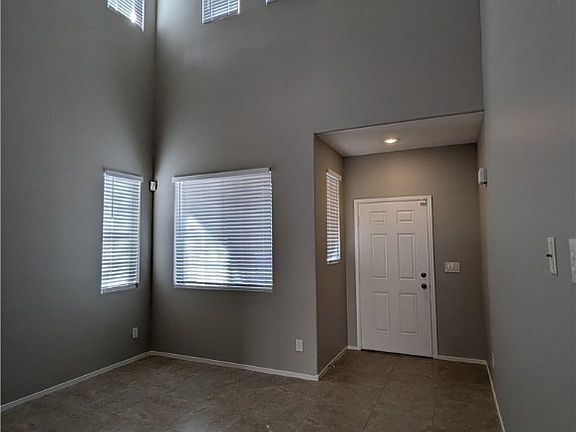 5th image of 10304 Bluff Valley Ct