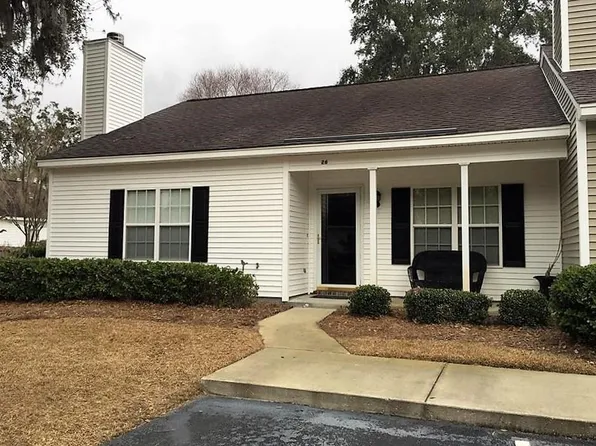 26 Olde Towne Place Dr, Savannah, GA 31410