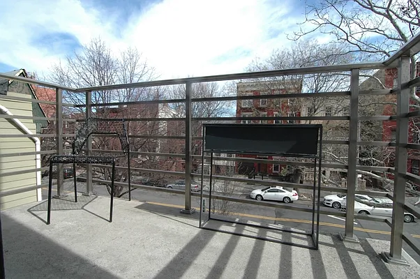 Rented by MNS | media 37