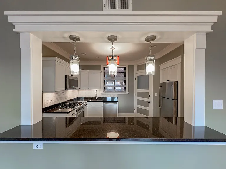 1940 W Berenice Ave #3 — Photo 8