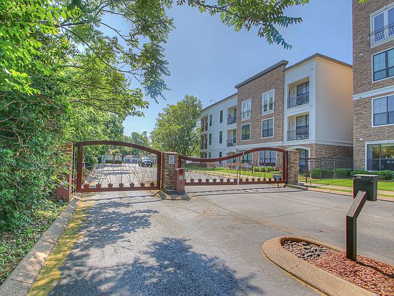 2nd image of 2600 Hillsboro Pike APT 109