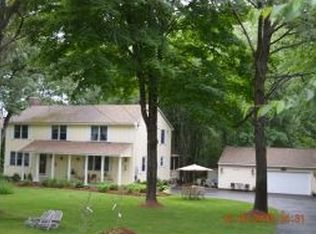 88 Baboosic Lake Rd, Amherst, NH 03031