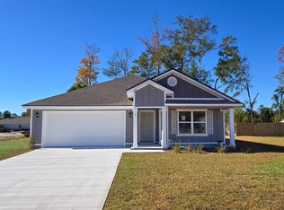4 Walnut Ln, Crawfordville, FL 32327