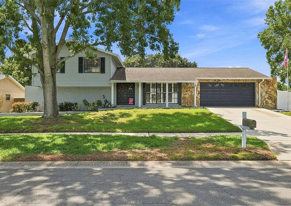 1st image of 15868 COUNTRY LAKE DRIVE