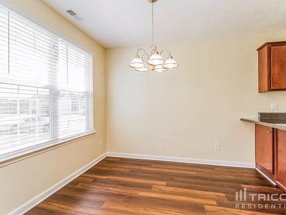 5th image of 821 Starglen Ct