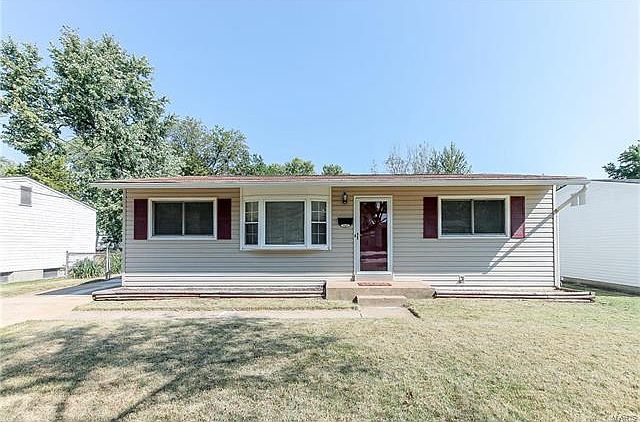 1st image of 1215 Bellarmine Ln