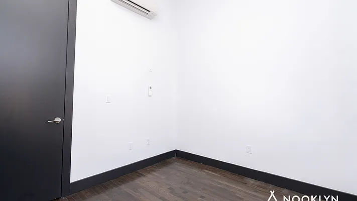Rented by Nooklyn NYC LLC | media 4