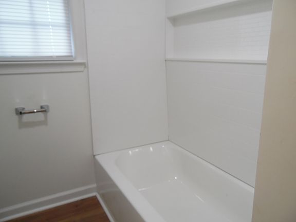 5th image of 3301 Pepperhill Rd #B