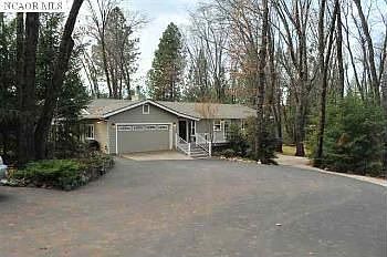 2nd image of 10363 Whispering Oaks Ln