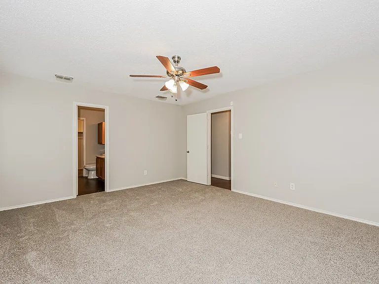 2036 Navada Way — Photo 10