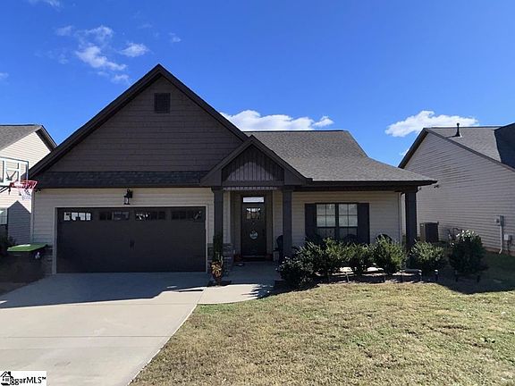 3rd image of 535 Woodcock Rd