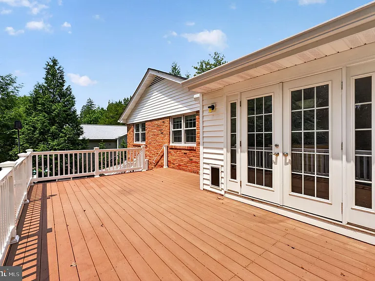 6443 Walters Woods Dr — Photo 74