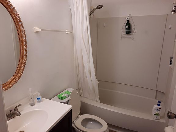 3rd image of 9634 Greenmeadow Cir