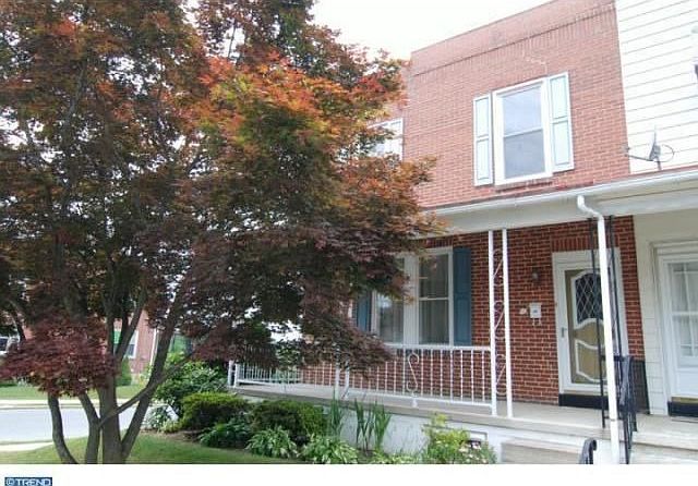 1st image of 501 E Locust St