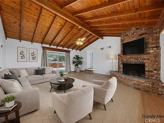 3rd image of 7421 Sebastian Ave