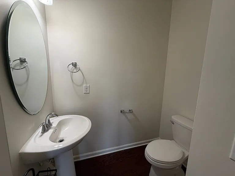137 Sequoia St — Photo 10