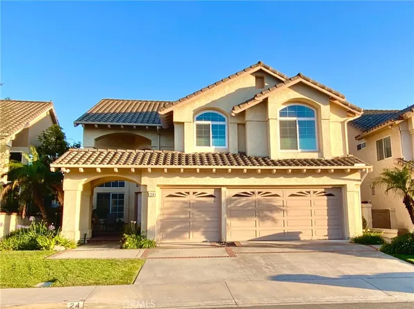 24 Calabria Ln, Foothill Ranch, CA 92610