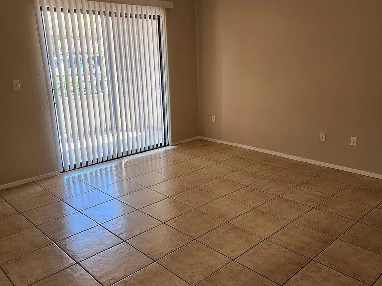 8250 N Grand Canyon Dr #1-1081 — Photo 6
