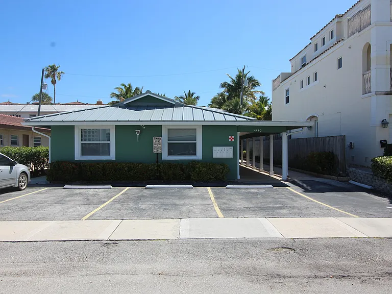 4440 Bougainvilla Dr #3 — Photo 2