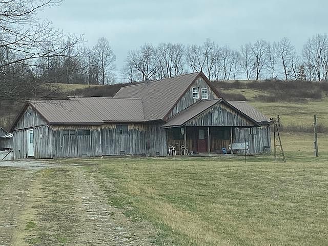 1st image of 32124 Happy Hollow Rd