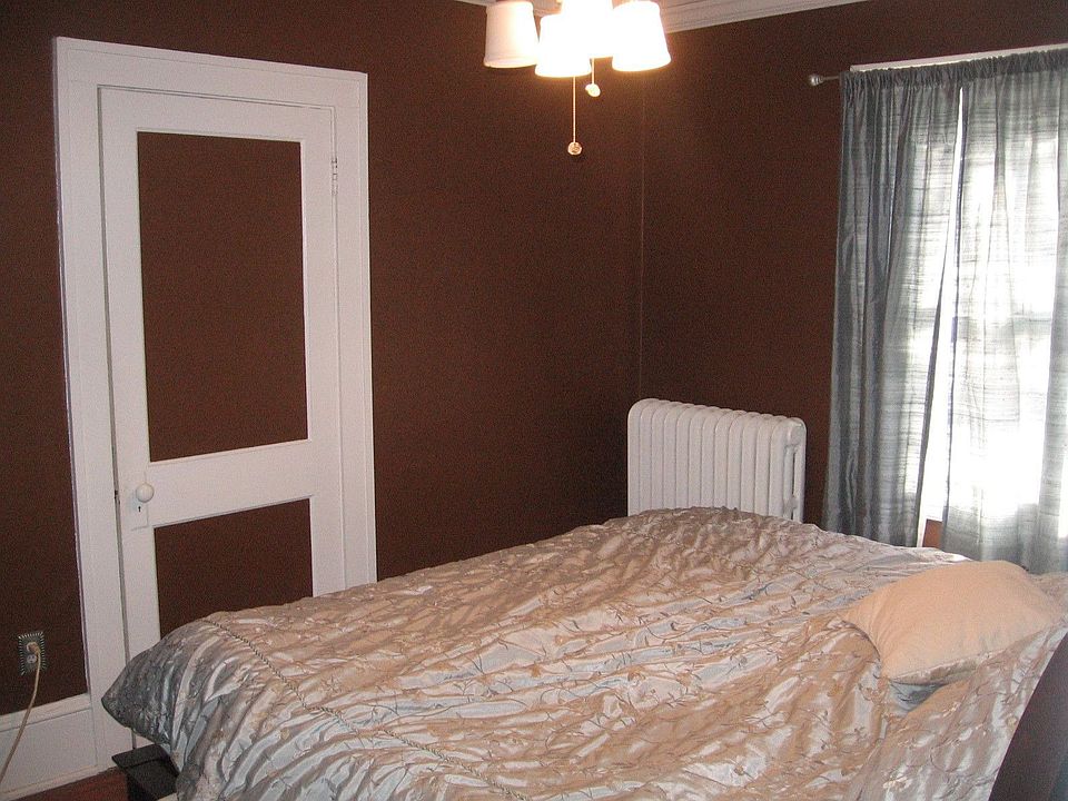 Bedroom with King bed