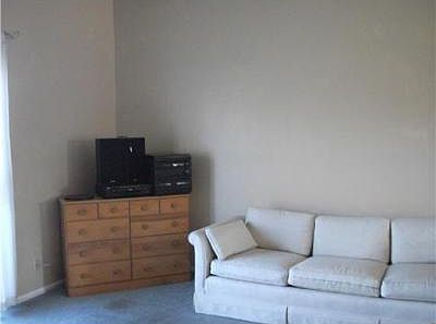 5th image of 5304 Jenny Ln