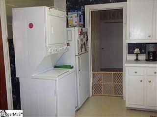 4th image of 104 Linda Ln