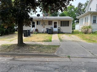 1218 & 1220 Carey Ave, Akron, OH 44314