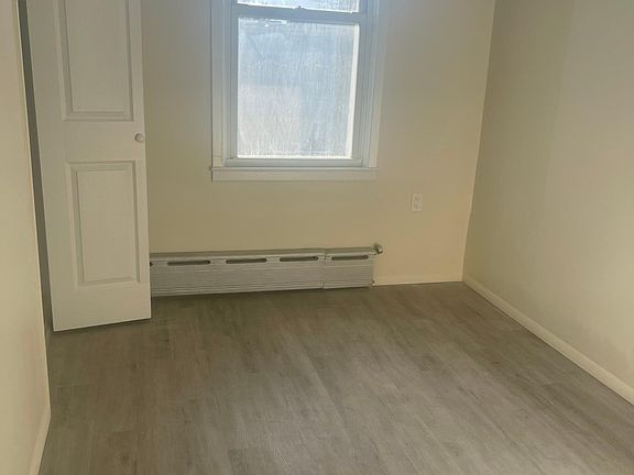 5th image of 1552 E 95th St Floor 2