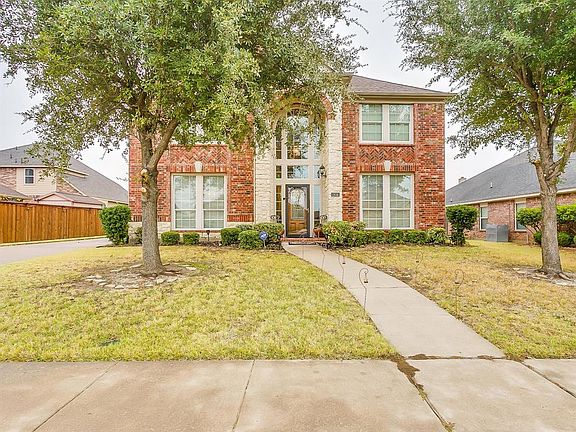 2nd image of 2836 Cypress Glen Dr