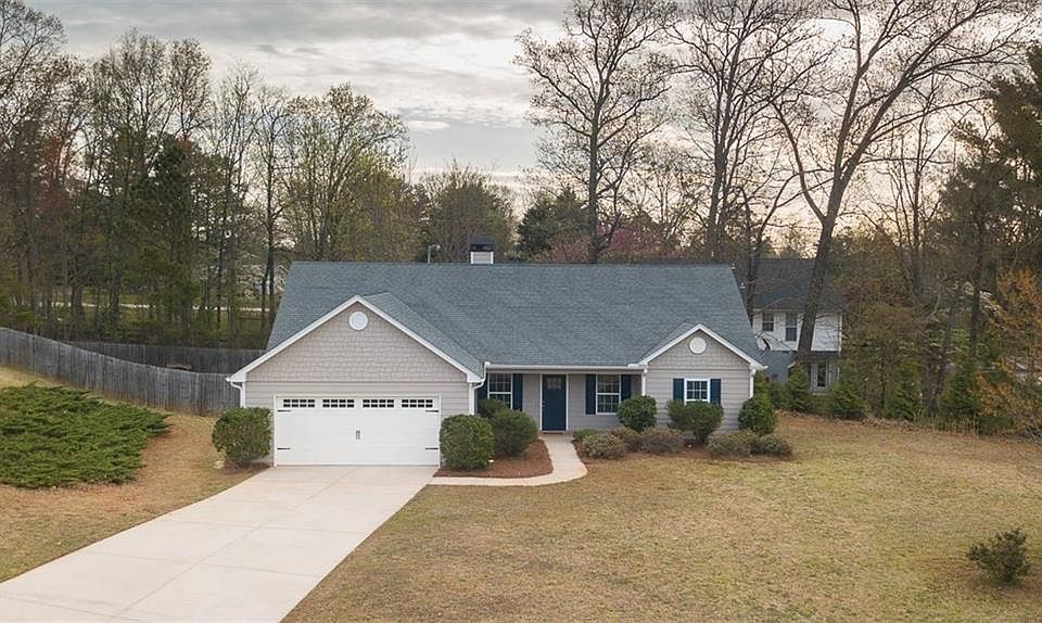 1st image of 49 Miller Dr