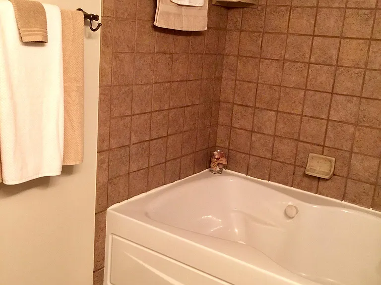 12918 Elm Creek Ct — Photo 7