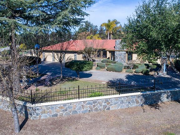 3rd image of 15080 Llagas Ave