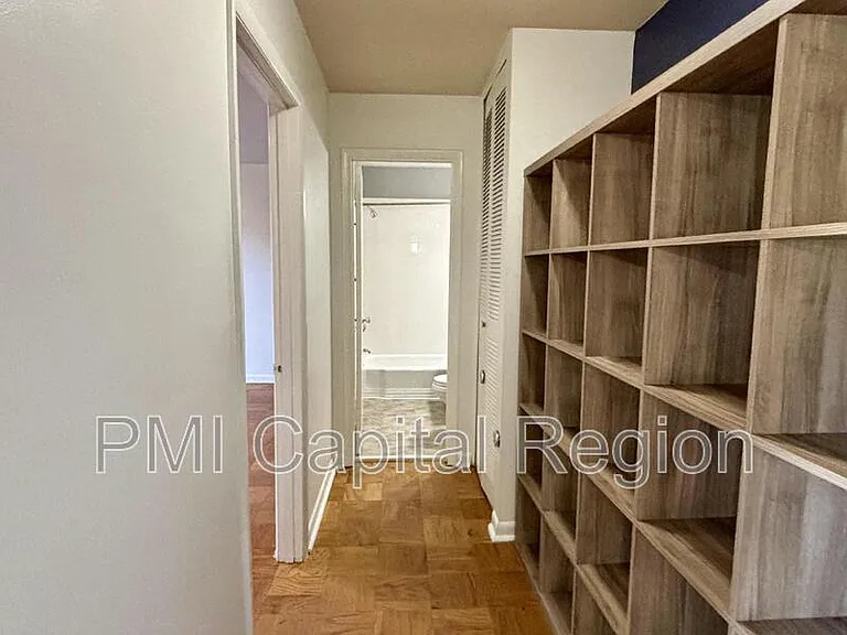 10620 Weymouth St #103 — Photo 15