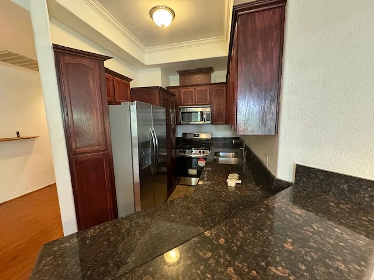 Building Photo - 6140 Monterey Rd #408
