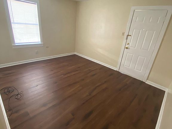 3rd image of 508 Cypress St