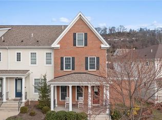 1613 Overton Ln, Pittsburgh, PA