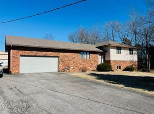840 Shade Tree Rd, Nebo, KY 42441