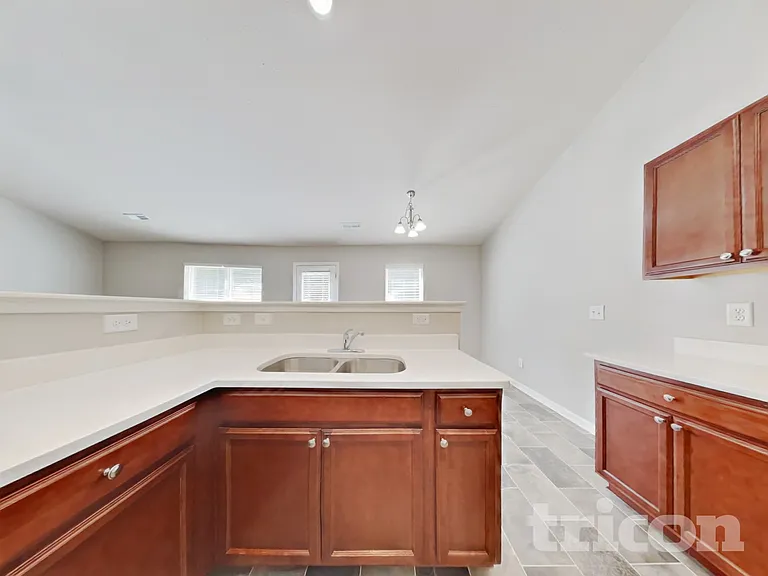 129 Ridgemoore Ct — Photo 5