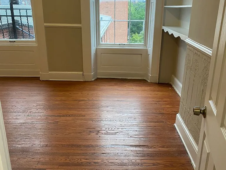 24 E Madison St — Photo 15