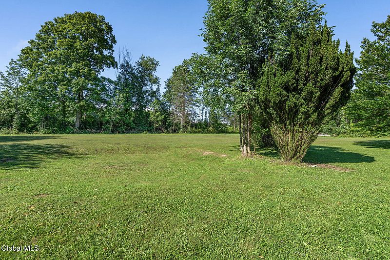 3rd image of 1399 Kania Road