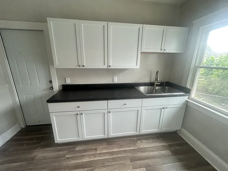 1227 Cranford Ave #2 — Photo 5