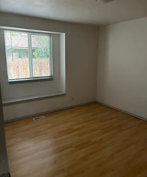1887 W Overland Rd #101 — Photo 1
