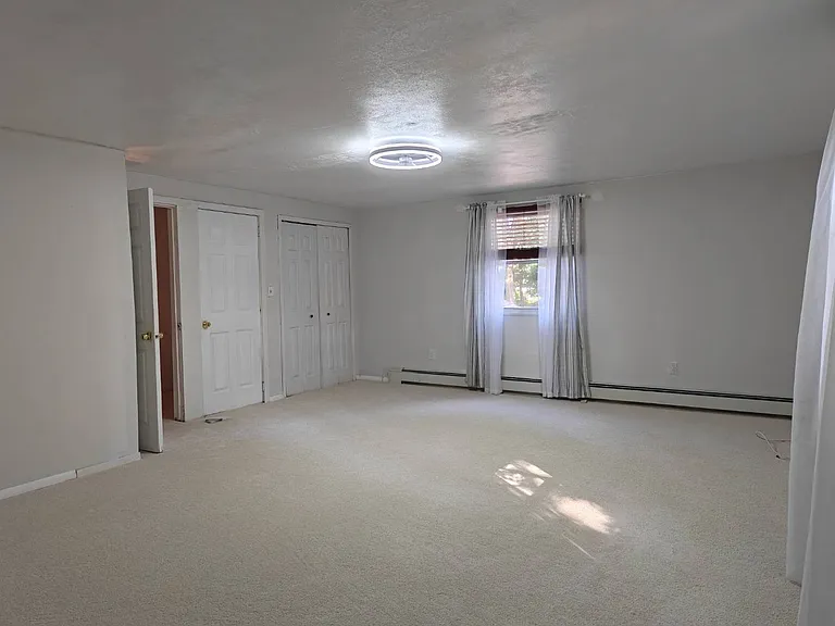 6 Howe Ct — Photo 9