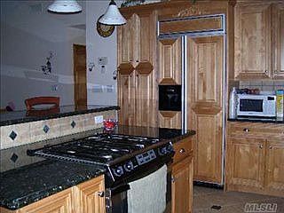 2nd image of 111 Breeze Ave