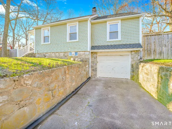 245 Mill Plain Avenue, Waterbury, CT 06705