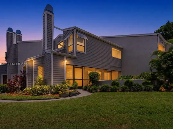 8707 Bardmoor Pl APT 101, Seminole, FL 33777