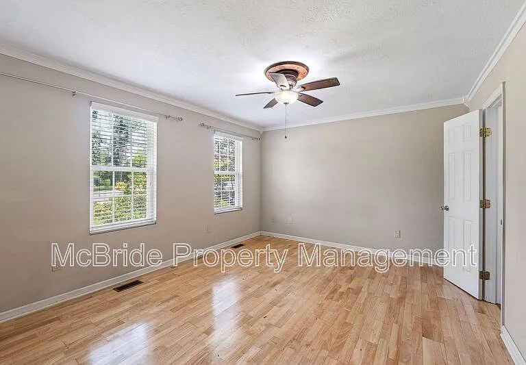 3358 Tanglewood Dr — Photo 11