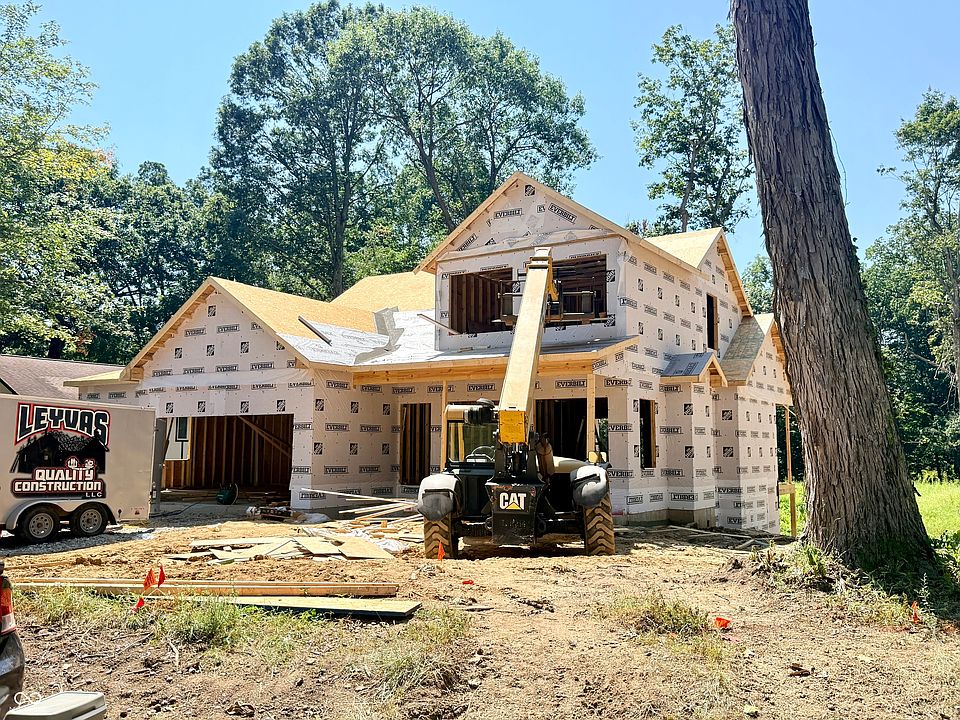 1st image of 641 N Tulip Ct